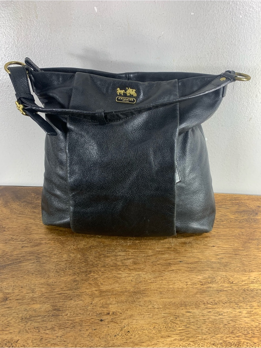 Coach leather shoulder bag